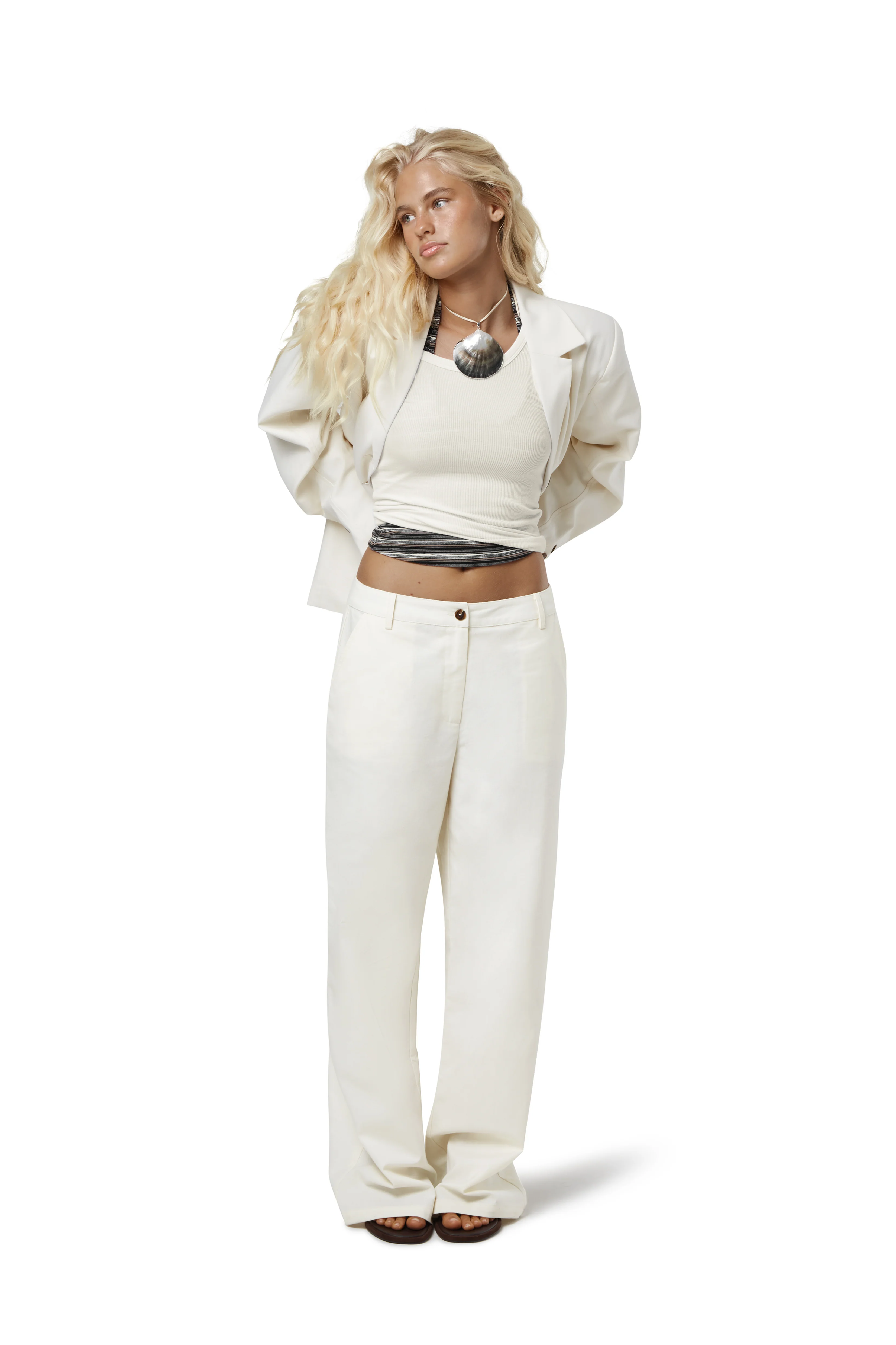 Frankie Straight Leg Linen Trouser in Natural - Image 3