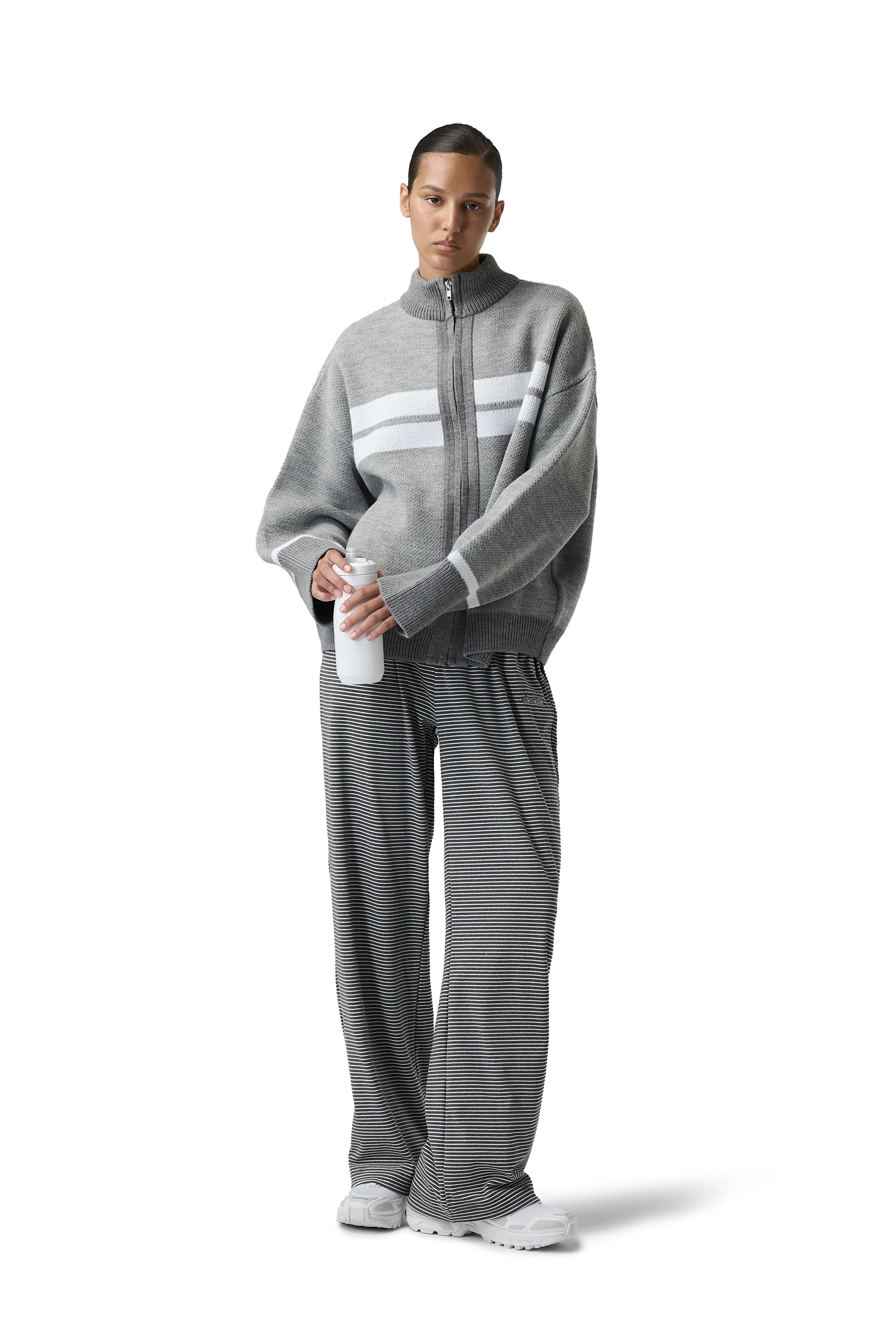 Muffle Knit Zip Up Cardigan - Image 3