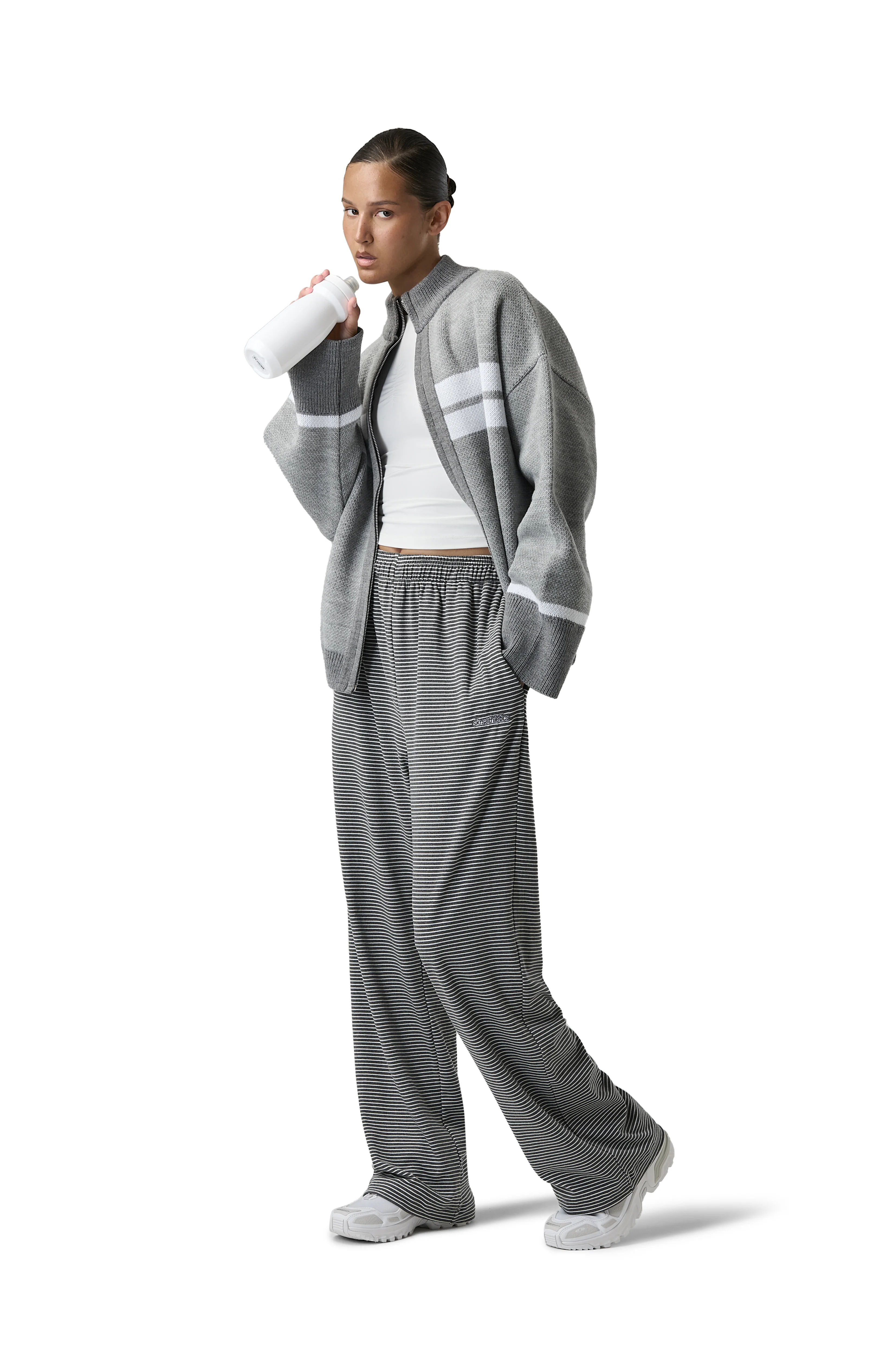 Muffle Knit Zip Up Cardigan - Image 6