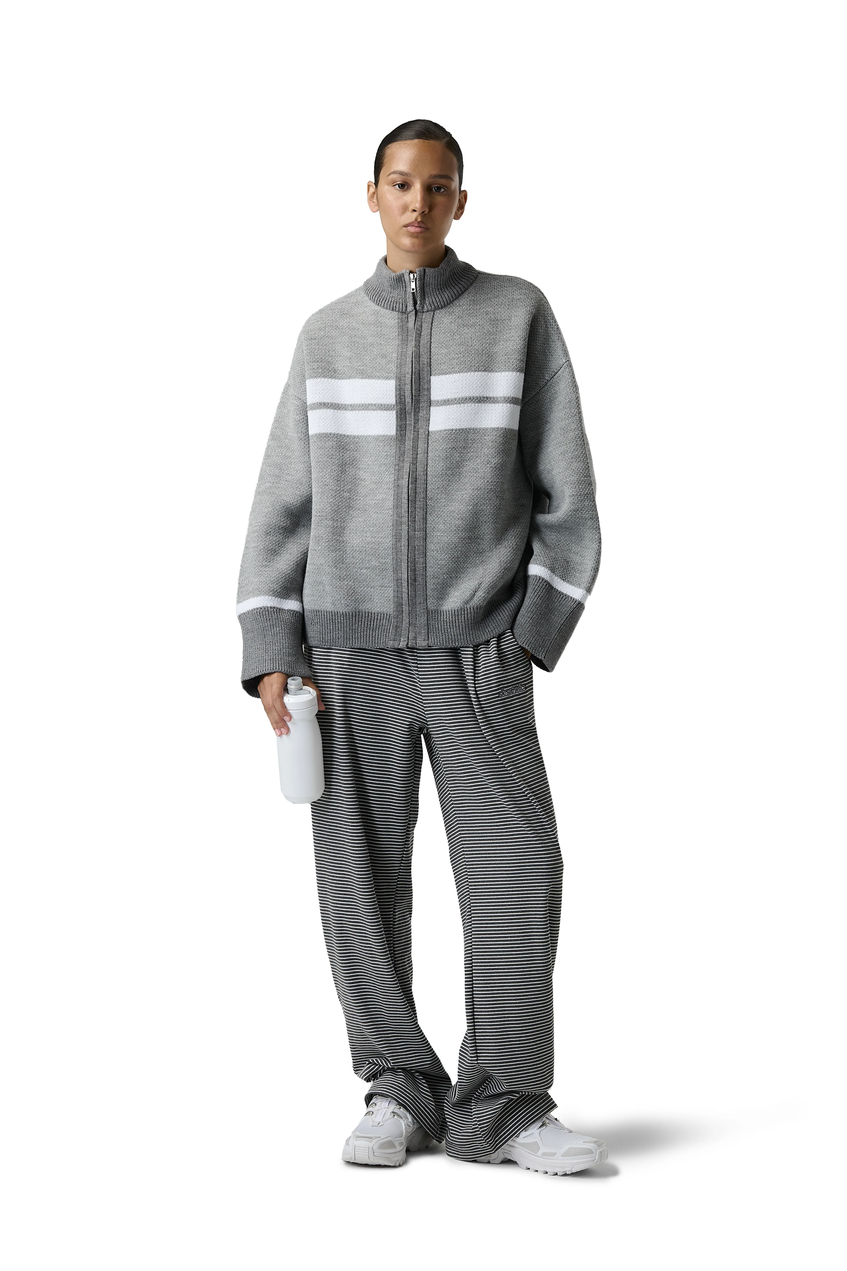 Muffle Knit Zip Up Cardigan - Image 7