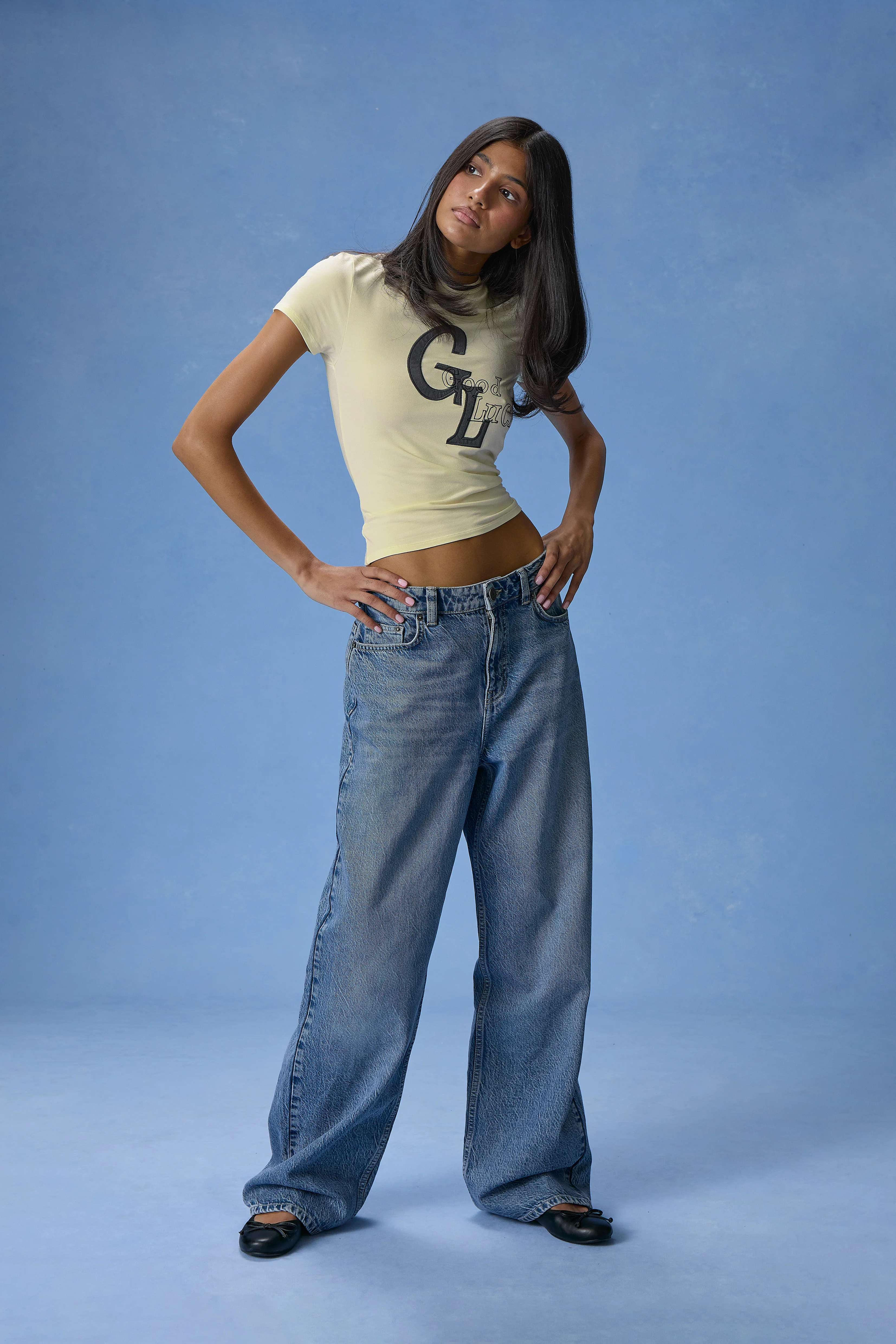 Sally Straight Leg Denim Jeans in Mid-Wash - Image 10