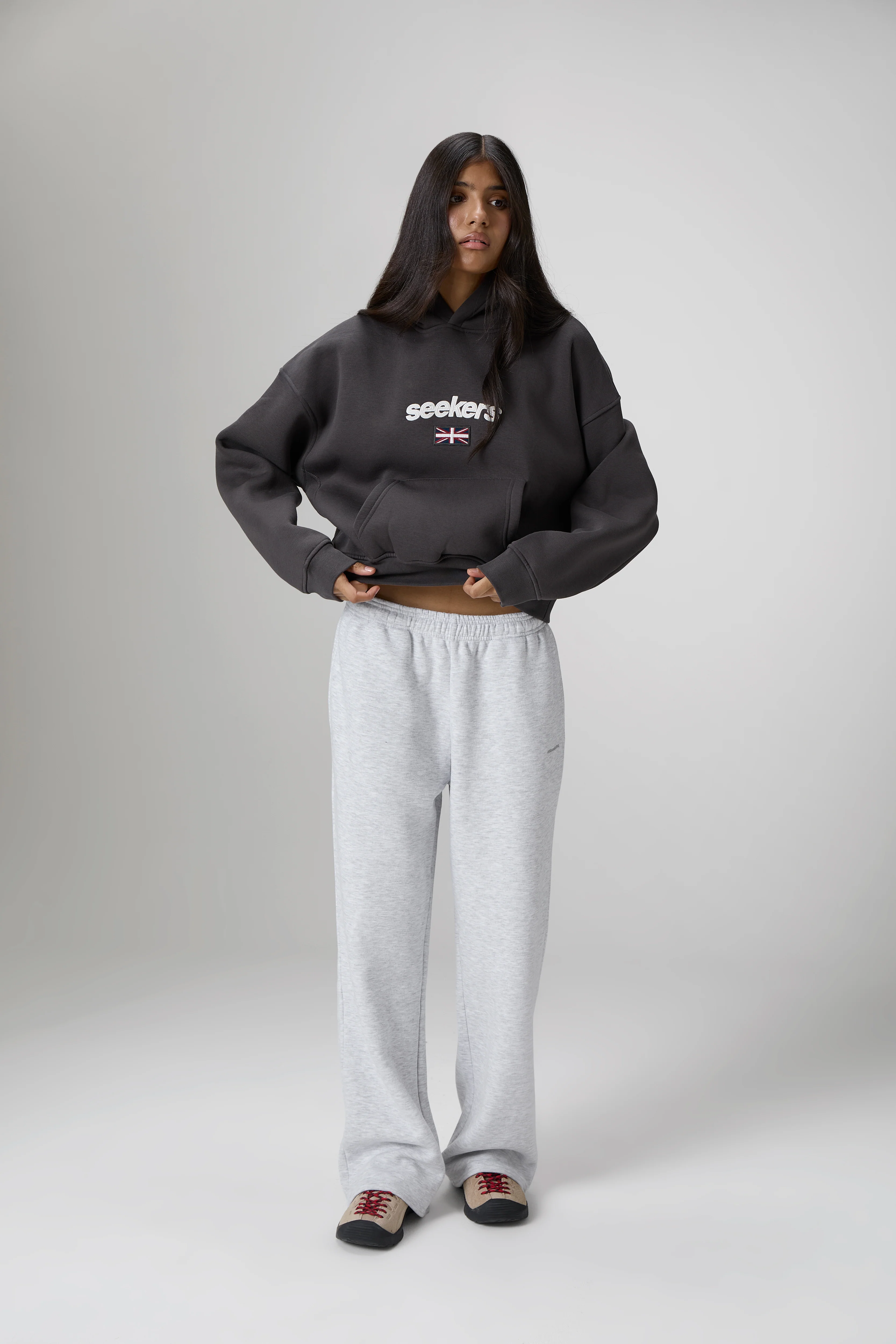 Seekers GB Shrunken Hoodie in Off-Black - Image 4