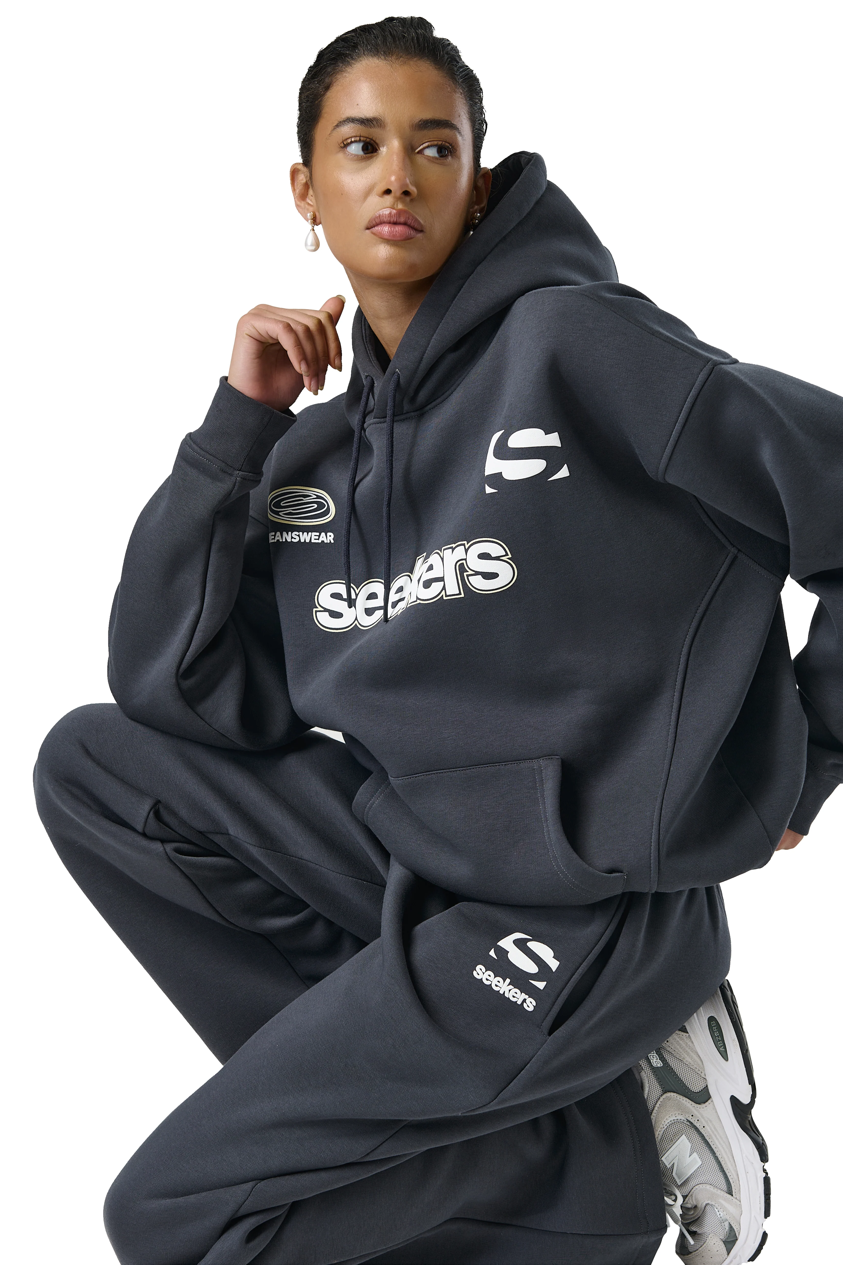 Seekers Motif Hoodie in Skipper - Image 10