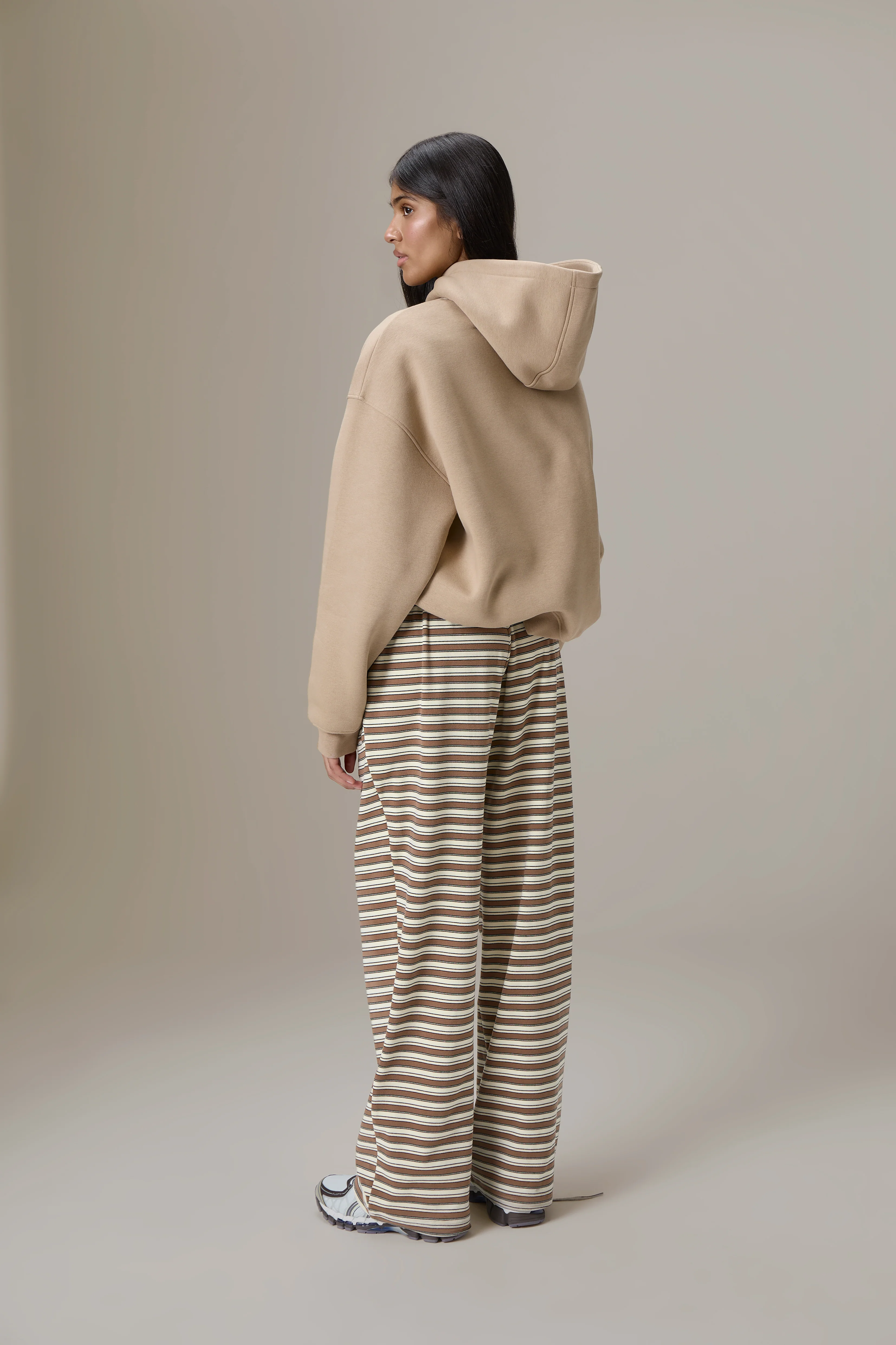 Seekers Goodwear Hoodie in Teddy Beige - Image 4